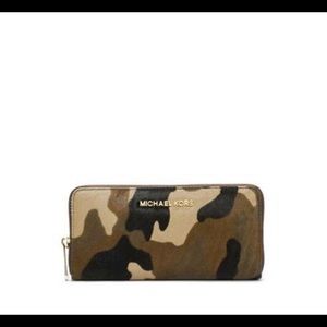 Camo Michael Kors wallet